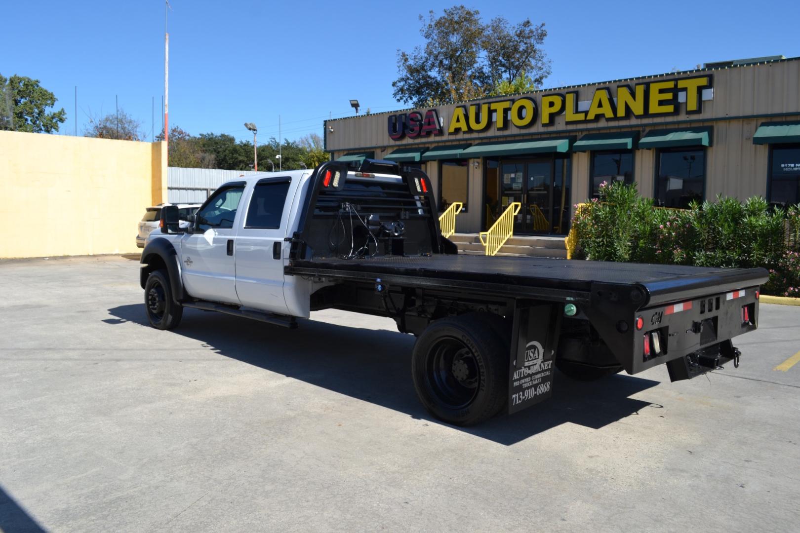 2013 WHITE Ford F550 with an POWERSTROKE 6.7L DIESEL engine, AUTOMATIC transmission, located at 9172 North Fwy, Houston, TX, 77037, (713) 910-6868, 29.887470, -95.411903 - Photo#6